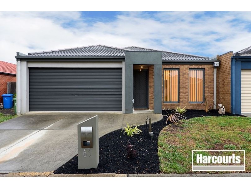 63 Phoenix Ave, Cranbourne VIC 3977