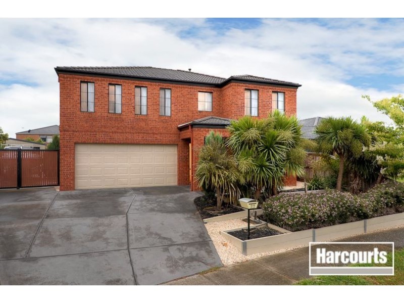 22 Robusta Avenue, Cranbourne VIC 3977