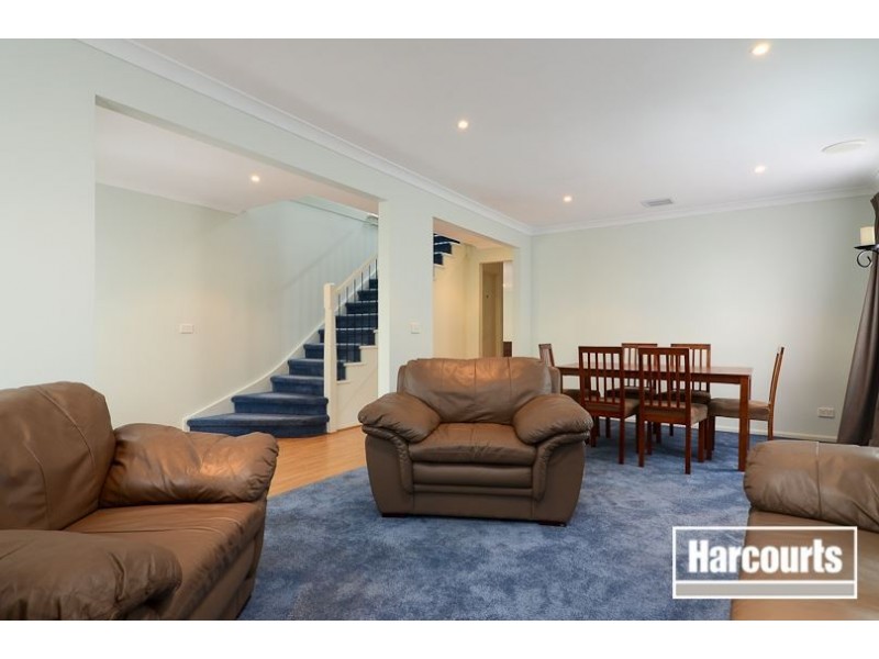 22 Robusta Avenue, Cranbourne VIC 3977