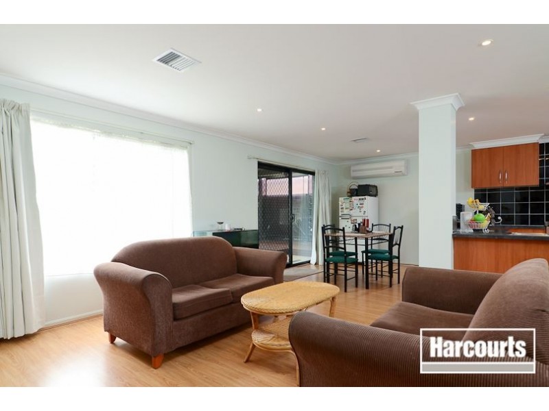 22 Robusta Avenue, Cranbourne VIC 3977