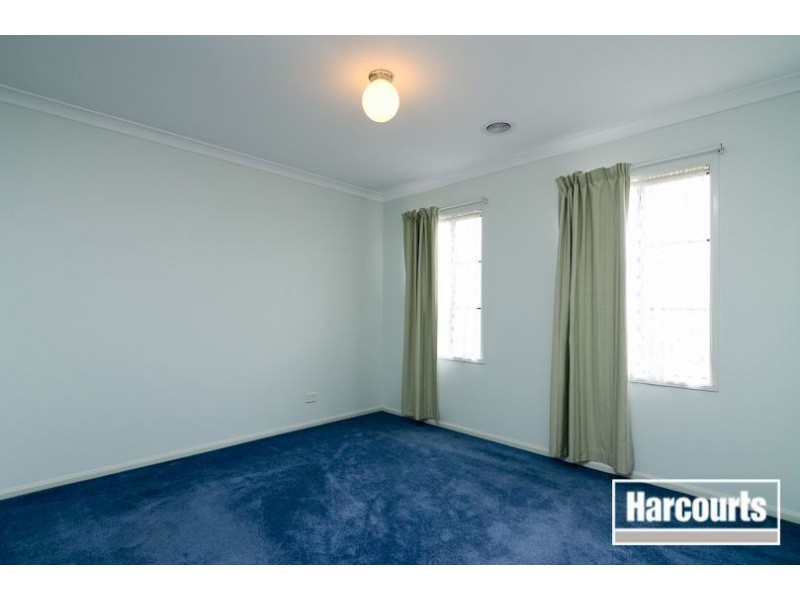 22 Robusta Avenue, Cranbourne VIC 3977