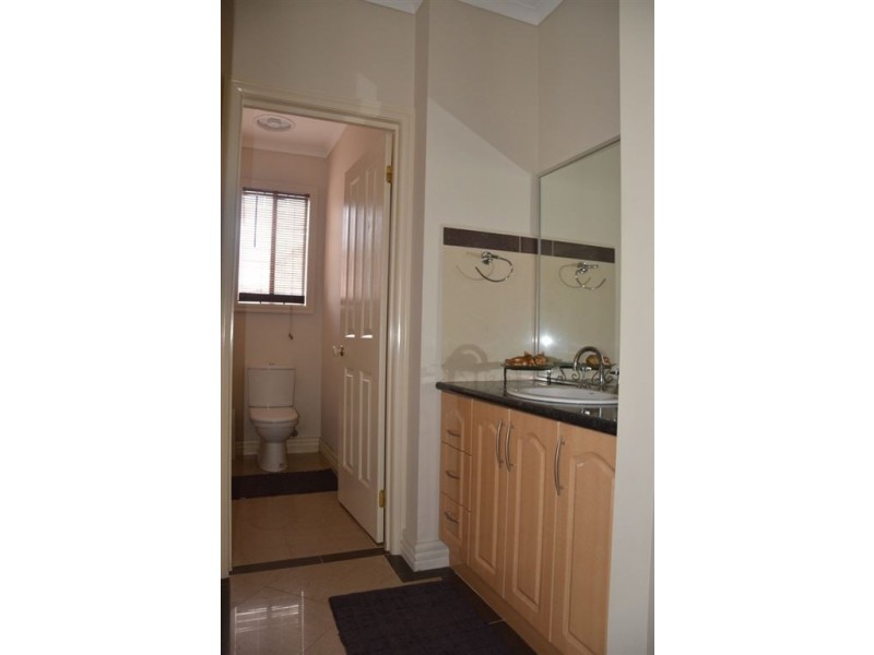 54 Penton Way, Lynbrook VIC 3975