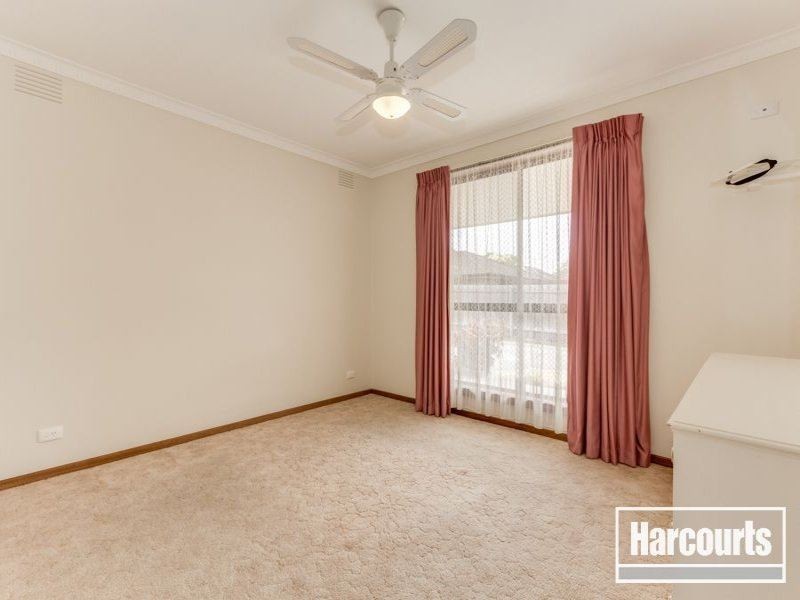 2/14 Russell Street, Cranbourne VIC 3977