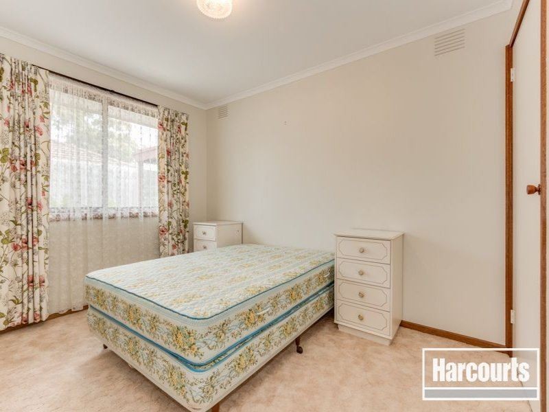 2/14 Russell Street, Cranbourne VIC 3977