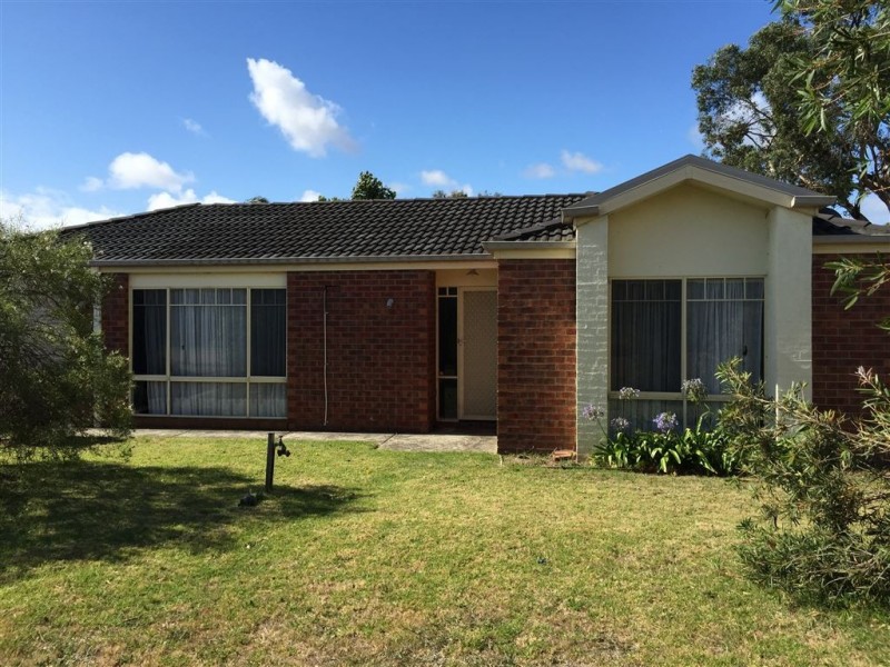 2 St Peters Close, Carrum Downs VIC 3201