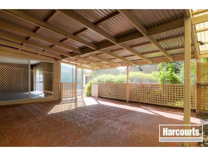 6 Manuka Road, Berwick VIC 3806