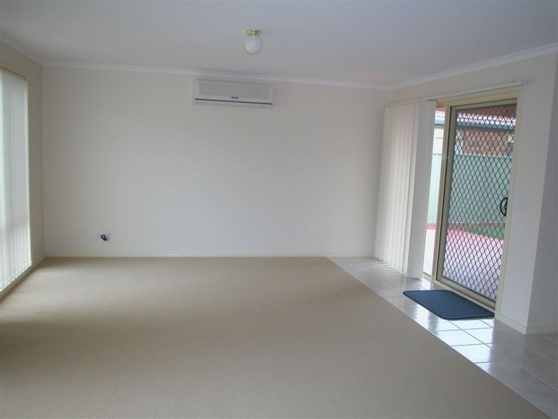 45 Briarcrest Drive, Cranbourne East VIC 3977