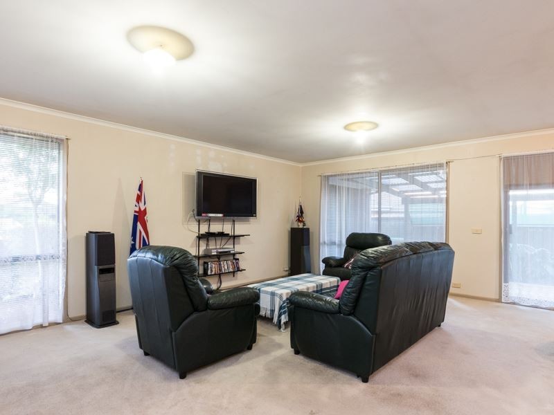 1 Rupertswood Rise, Narre Warren South VIC 3805