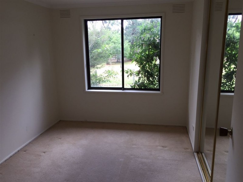 2 Garden Street, Cranbourne East VIC 3977