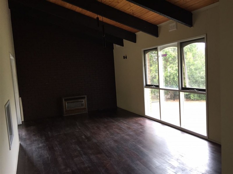 2 Garden Street, Cranbourne East VIC 3977