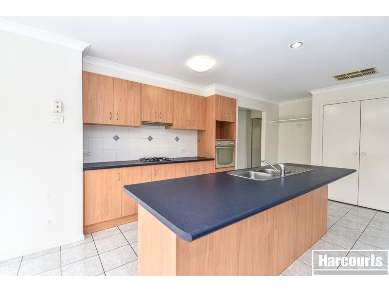 30 Jamieson Way, Berwick VIC 3806