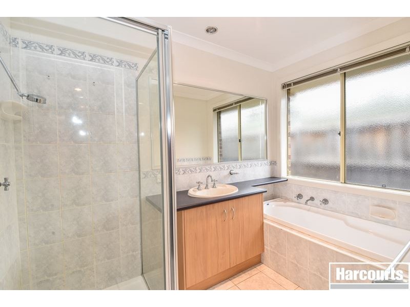 30 Jamieson Way, Berwick VIC 3806