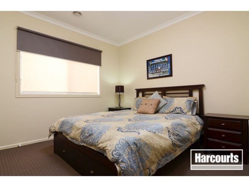 22 Sabel Drive, Cranbourne North VIC 3977