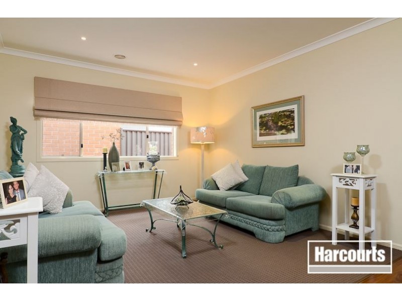 22 Sabel Drive, Cranbourne North VIC 3977