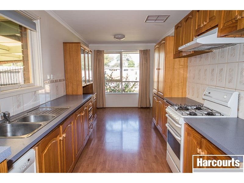 80 Circle Drive, Cranbourne VIC 3977