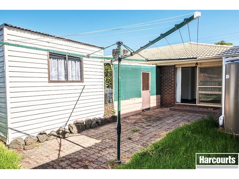 80 Circle Drive, Cranbourne VIC 3977