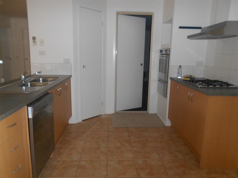 13 Genista Way, Cranbourne West VIC 3977