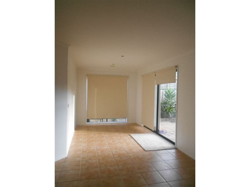 13 Genista Way, Cranbourne West VIC 3977