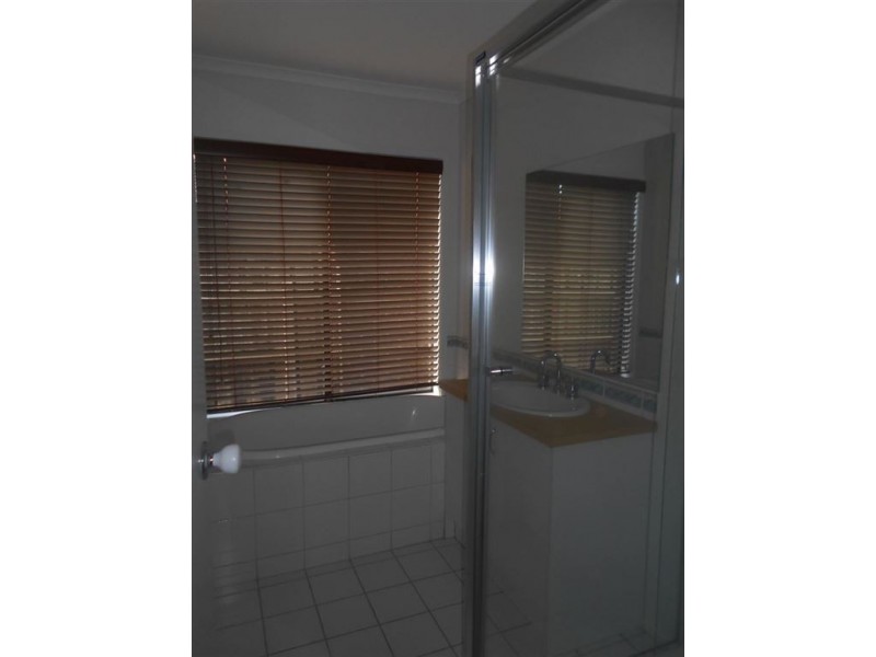 13 Genista Way, Cranbourne West VIC 3977