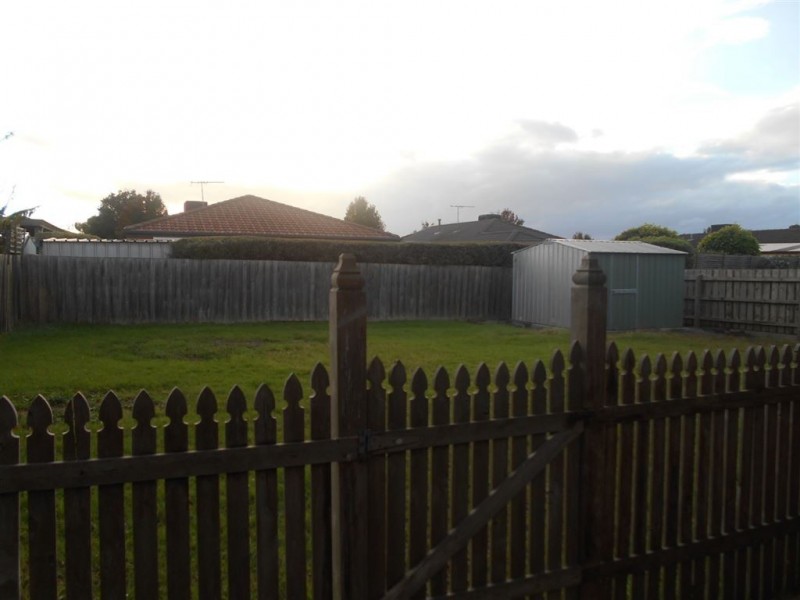 13 Genista Way, Cranbourne West VIC 3977