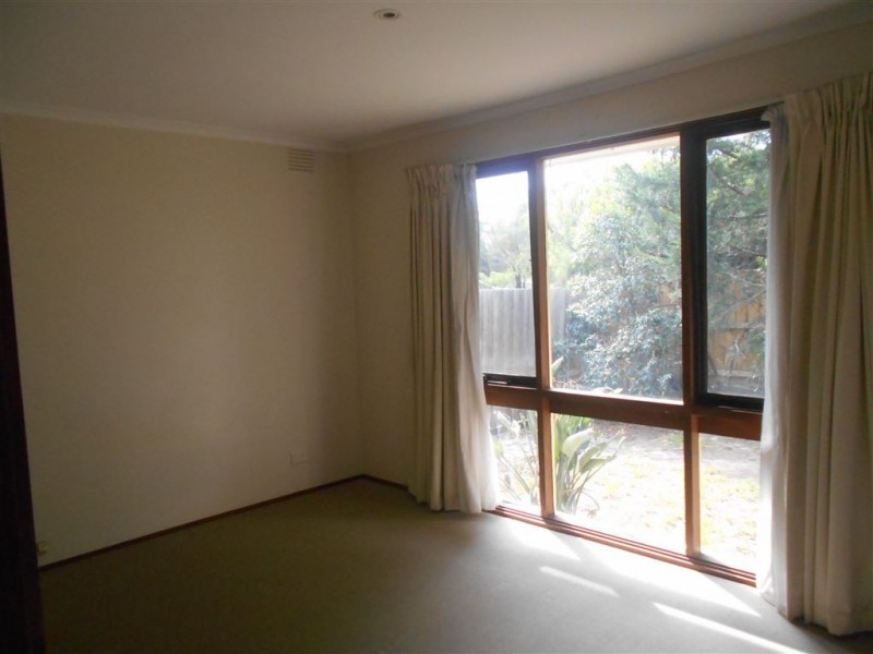 40 Glenalva Parade, Cannons Creek VIC 3977