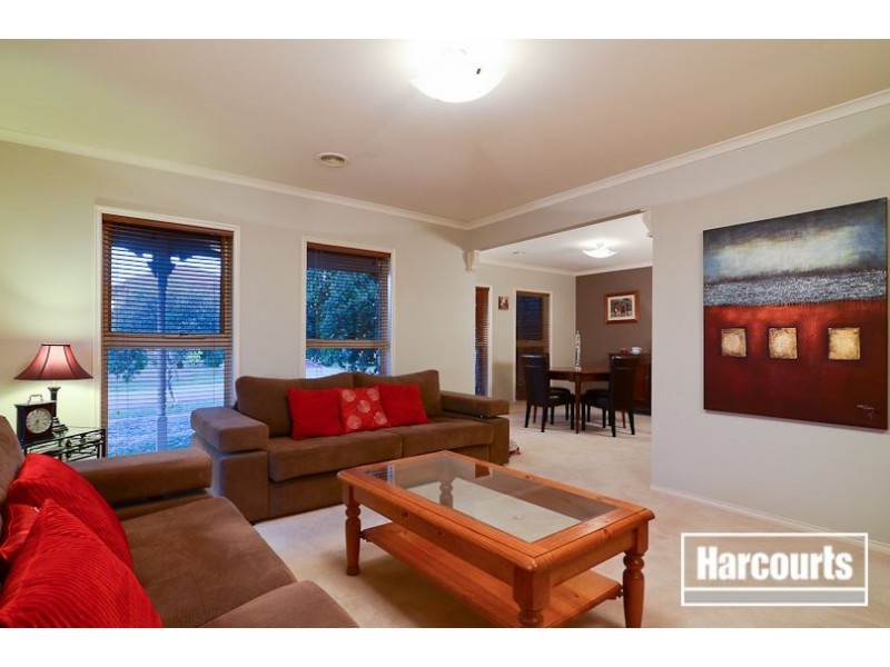 24 Napier Way, Narre Warren South VIC 3805