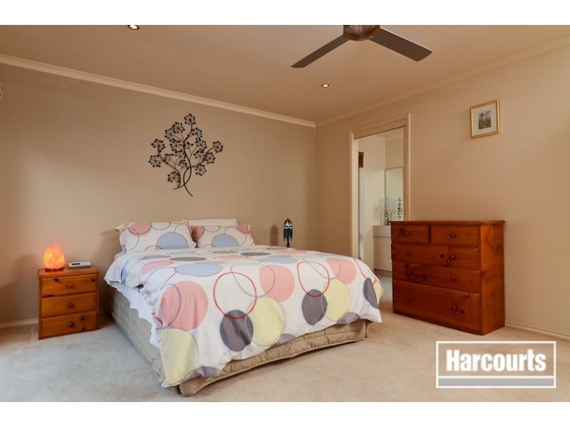 24 Napier Way, Narre Warren South VIC 3805