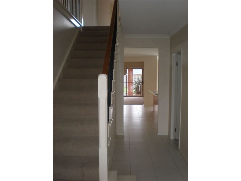 4 Lincoln Avenue, Berwick VIC 3806