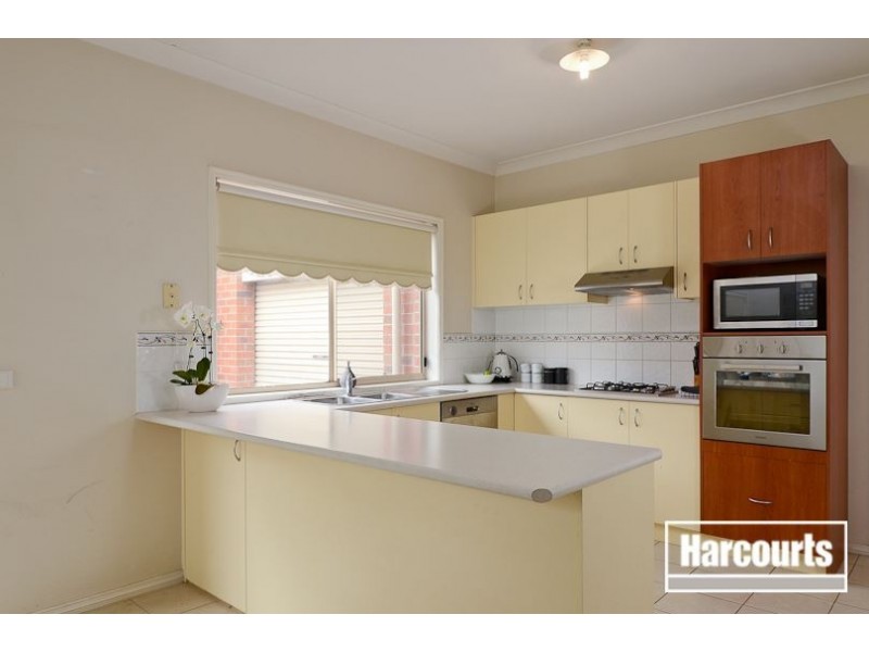 32 Waterbush Crescent, Lyndhurst VIC 3975