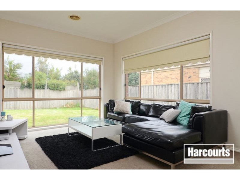 32 Waterbush Crescent, Lyndhurst VIC 3975
