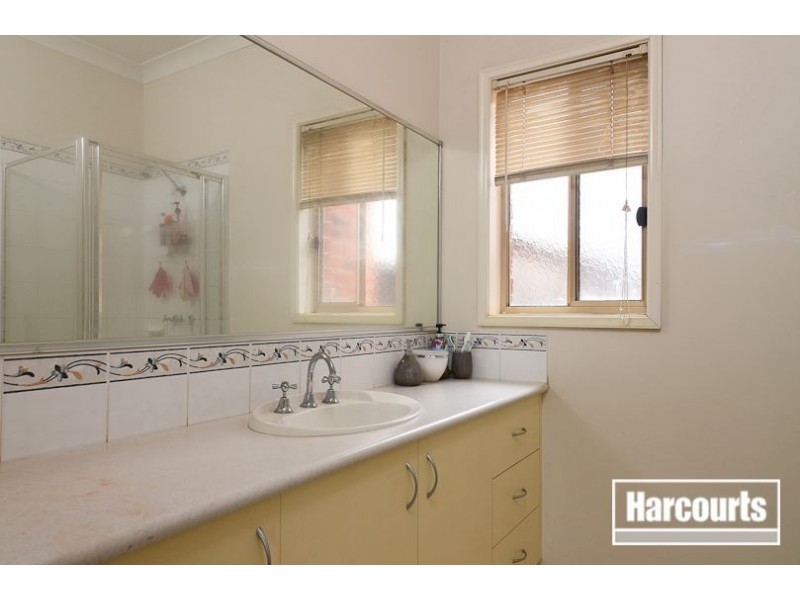 32 Waterbush Crescent, Lyndhurst VIC 3975