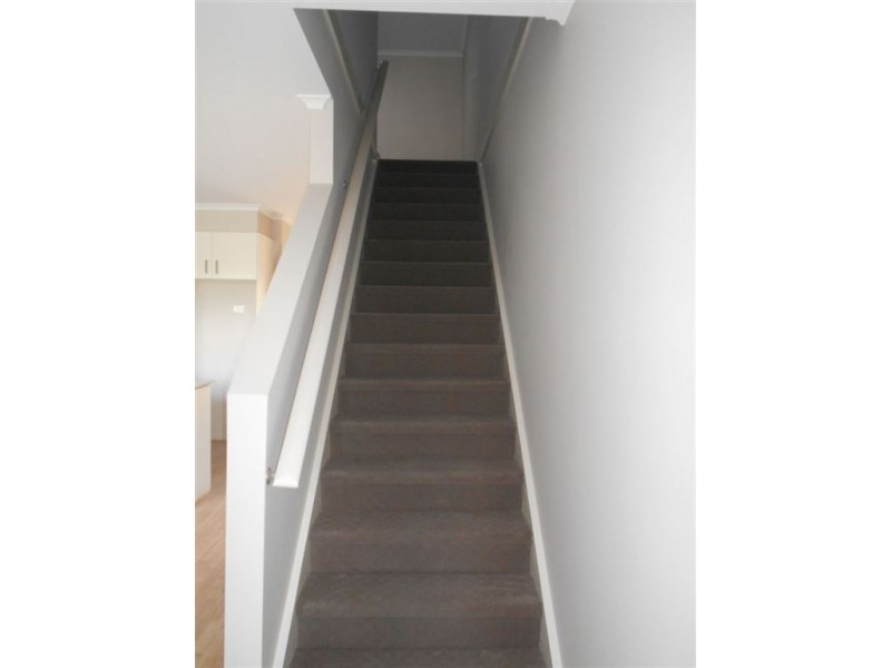 5/7 Cyan Crescent, Officer VIC 3809