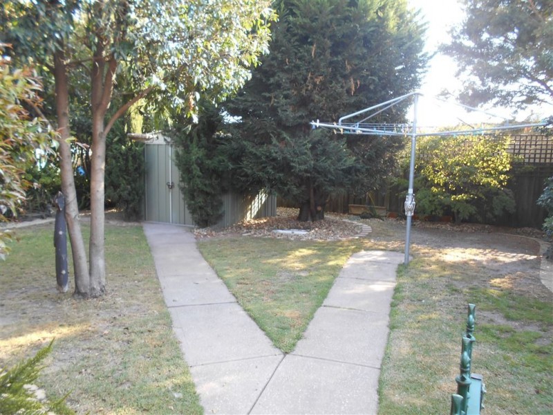 7 Plaistow Court, Cranbourne North VIC 3977