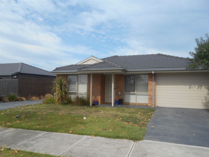 1/52 Bowen Street, Cranbourne VIC 3977