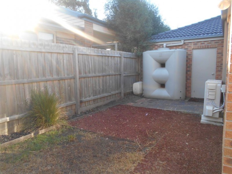 1/52 Bowen Street, Cranbourne VIC 3977