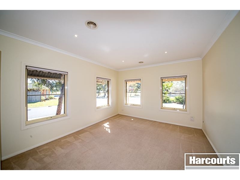 12 Gracehill Mews, Cranbourne VIC 3977