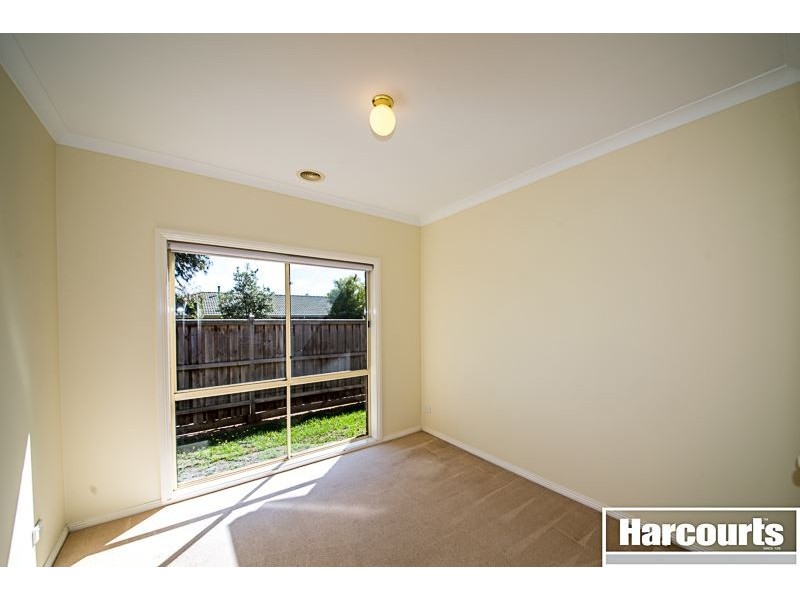 12 Gracehill Mews, Cranbourne VIC 3977