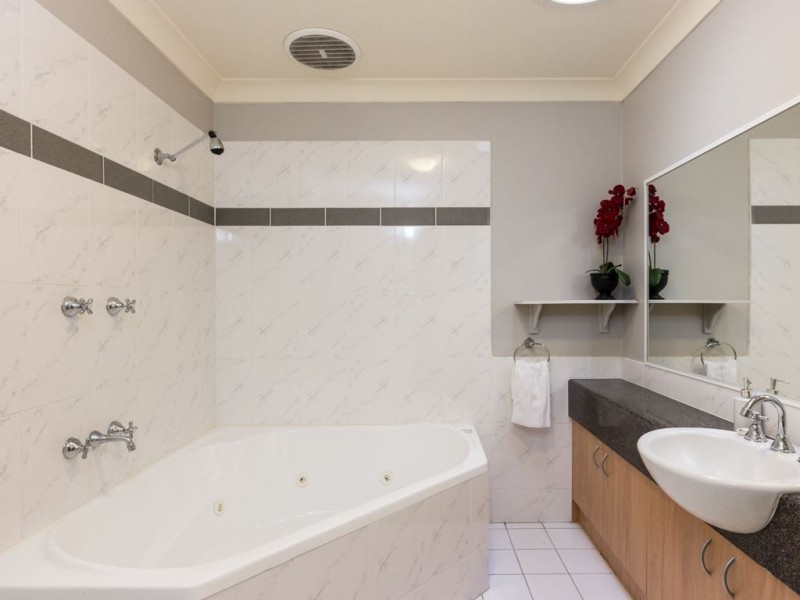 31 The Strand, Narre Warren South VIC 3805