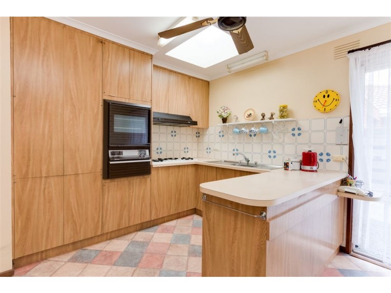 1/8 Lyall Street, Cranbourne VIC 3977