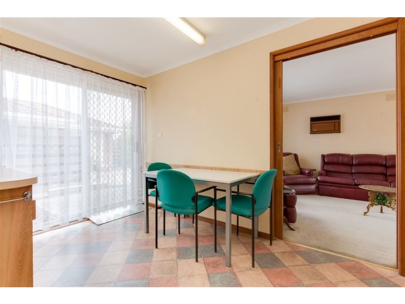 1/8 Lyall Street, Cranbourne VIC 3977