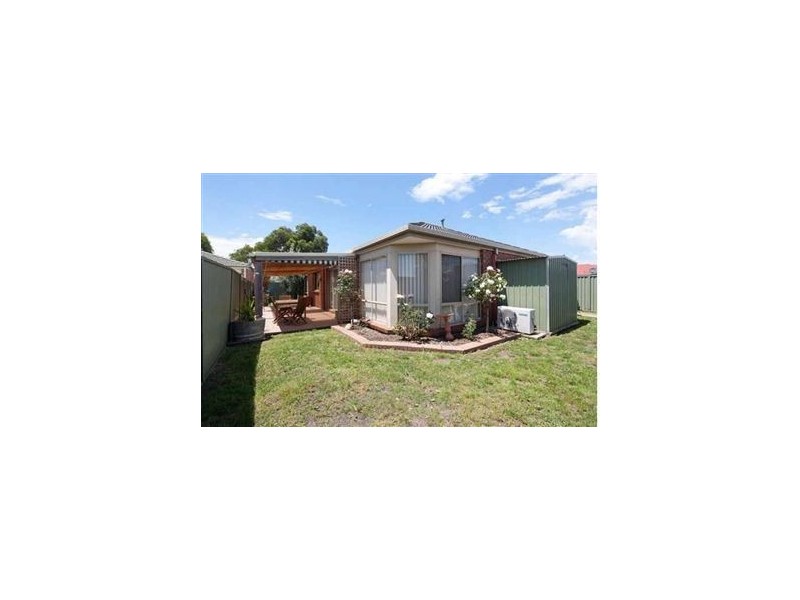 7 Masterton Place, Cranbourne East VIC 3977
