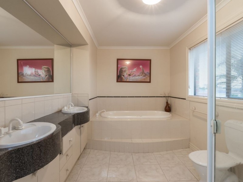 22 The Promenade, Narre Warren South VIC 3805