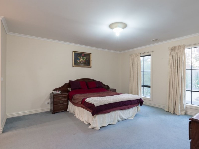 22 The Promenade, Narre Warren South VIC 3805