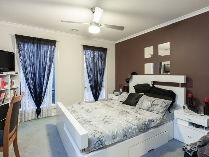 22 The Promenade, Narre Warren South VIC 3805