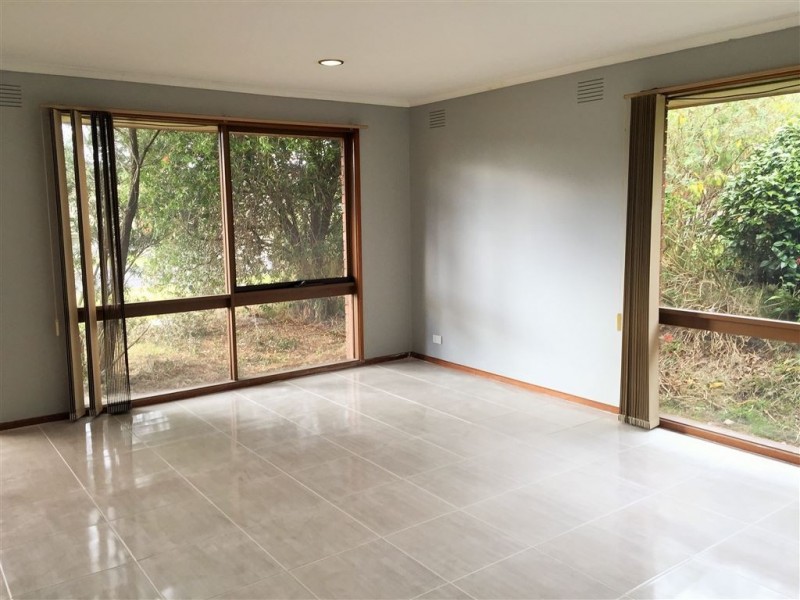 26 Ruffy Drive, Cranbourne VIC 3977