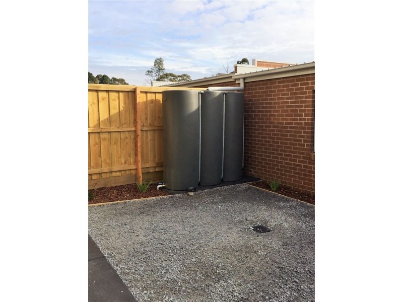 13 Nanea Path, Cranbourne VIC 3977