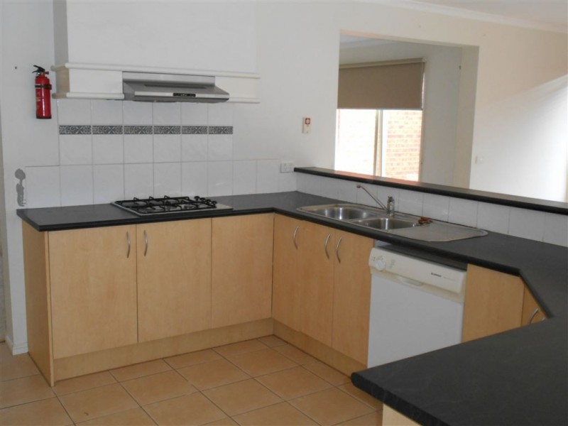 11 Taunton Court, Narre Warren South VIC 3805