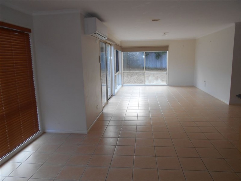 11 Taunton Court, Narre Warren South VIC 3805