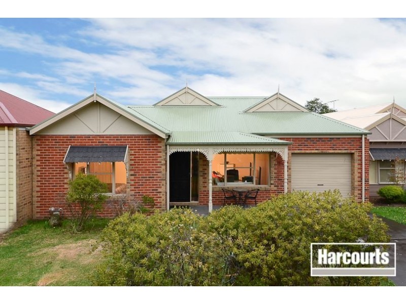 32 Waterbush Crescent, Lyndhurst VIC 3975
