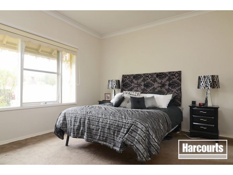 32 Waterbush Crescent, Lyndhurst VIC 3975